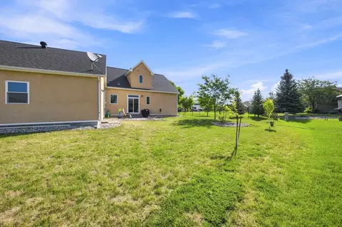 Exterior - 823 Birdie Ct, Mapleton, ND 58059 photo 5 of 5
