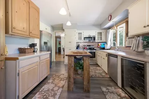 Kitchen - 1507 S 6th St, Brainerd, MN 56401 photo 2 of 3