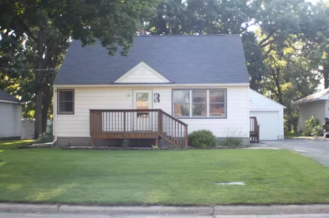 202 4th St NW, Rose Creek, MN 55970