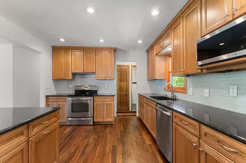 Kitchen - 9725 Queen Rd, Bloomington, MN 55431 photo 3 of 3
