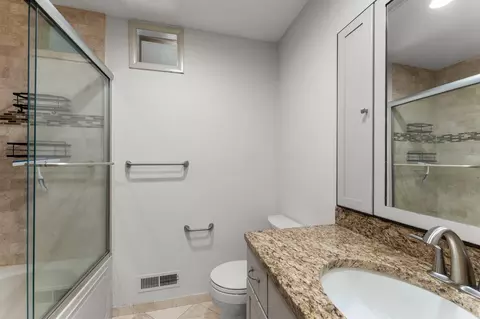 Bath - 9725 Queen Rd, Bloomington, MN 55431 photo 2 of 2