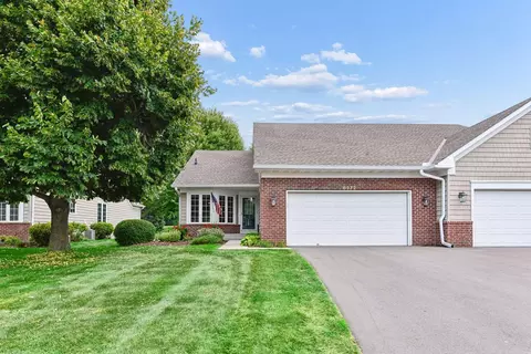 8972 Deer Run Dr, Victoria, MN 55386