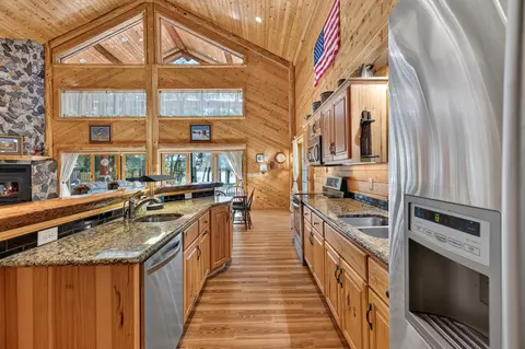 Kitchen - 19099 Havel Rdg, Brainerd, MN 56401 photo 1 of 4