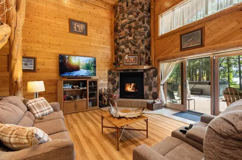 Living - 19099 Havel Rdg, Brainerd, MN 56401 photo 2 of 3