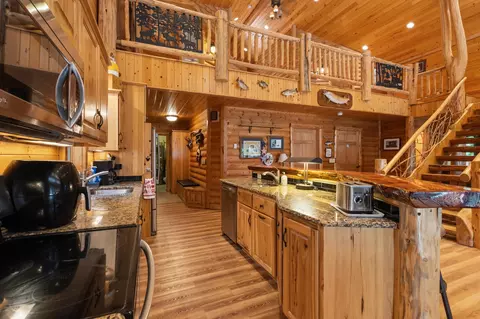 Kitchen - 19099 Havel Rdg, Brainerd, MN 56401 photo 3 of 3