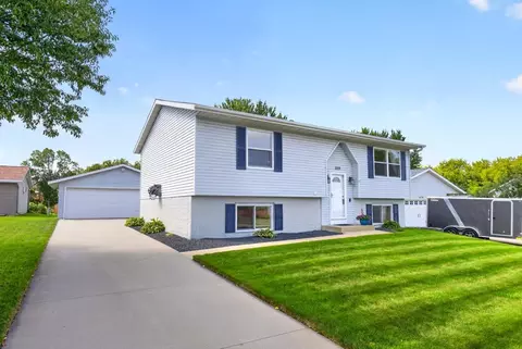 5113 19 12 Avenue Ln NW, Rochester, MN 55901