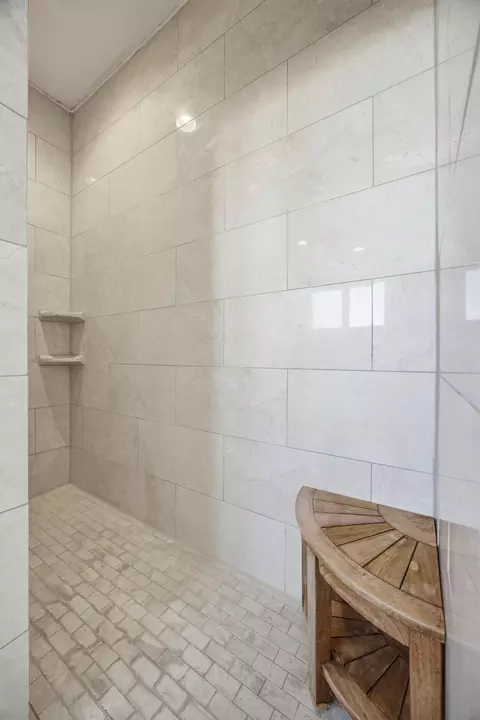 Bath - 3422 73rd Ave N, Moorhead, MN 56560 photo 3 of 7