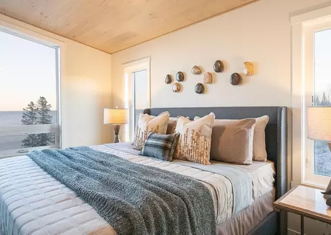 Bedroom - 116 E Lakeview Dr, Silver Bay, MN 55614 photo 1 of 3