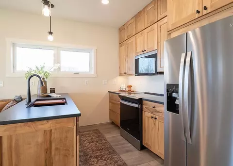 Kitchen - 116 E Lakeview Dr, Silver Bay, MN 55614 photo 4 of 4