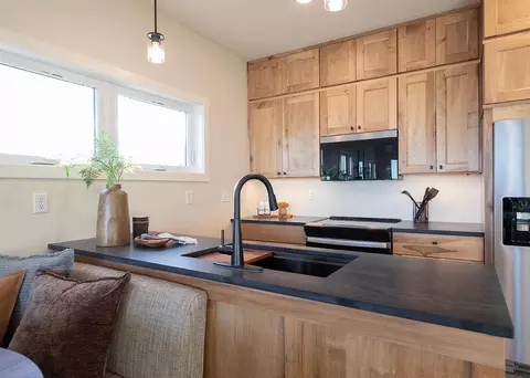 Kitchen - 116 E Lakeview Dr, Silver Bay, MN 55614 photo 3 of 4