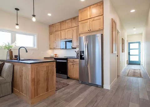 Kitchen - 116 E Lakeview Dr, Silver Bay, MN 55614 photo 2 of 4