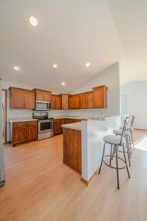Kitchen - 1051 Yellowstone Ave, Saint Cloud, MN 56303 photo 1 of 5