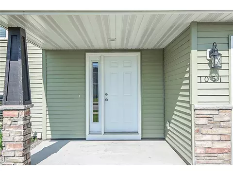 Exterior - 1051 Yellowstone Ave, Saint Cloud, MN 56303 photo 3 of 7