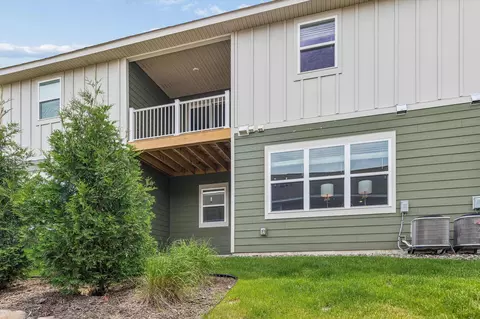 16451 Jaffna Pl, Lakeville, MN 55044