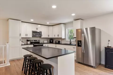 Kitchen - 6141 Donald St, Baxter, MN 56425 photo 3 of 5