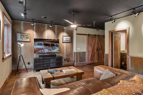 Living - 6225 Fairbanks Ave, Webster, MN 55088 photo 4 of 4