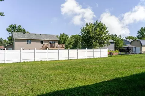 Exterior - 5871 Sandy Dr, Saint Cloud, MN 56303 photo 5 of 10