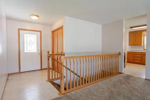 Entry Way - 5871 Sandy Dr, Saint Cloud, MN 56303 photo 2 of 3
