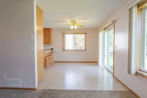 Living - 5871 Sandy Dr, Saint Cloud, MN 56303 photo 3 of 3