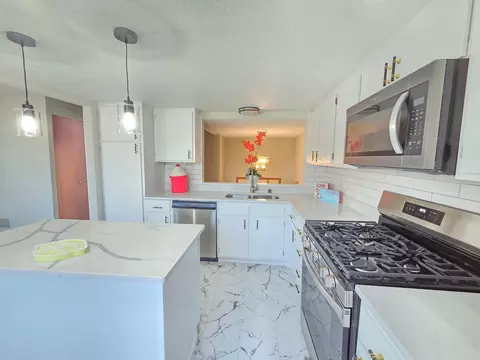 5508 Turtle Lake Rd, North Oaks, MN 55126