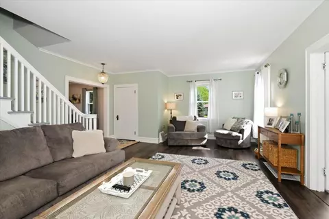 Living - 902 E 8th St, Superior, WI 54880 photo 1 of 5