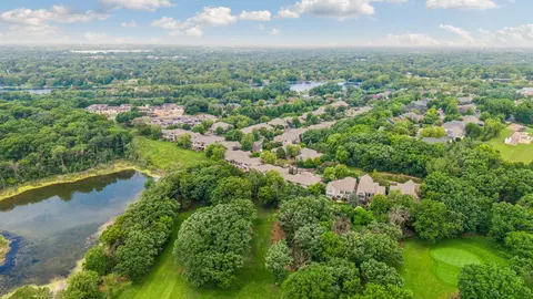 1329 Waterford Dr, Golden Valley, MN 55422