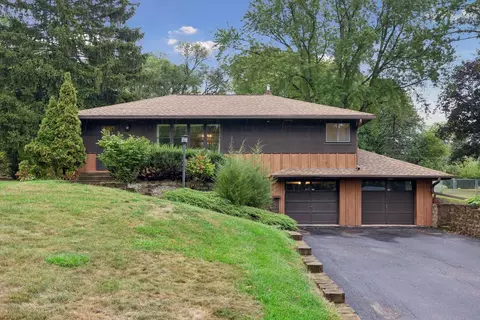 5073 Holiday Rd, Minnetonka, MN 55345