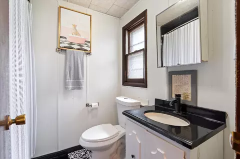 Bath - 450 Murray Ave, Pine River, MN 56474 photo 4 of 4