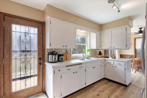 Kitchen - 450 Murray Ave, Pine River, MN 56474 photo 2 of 4