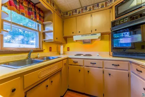 Kitchen - 512 2nd St N, Tower, MN 55790 photo 1 of 3