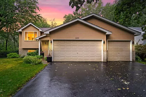 8537 Xylite St NE, Blaine, MN 55449