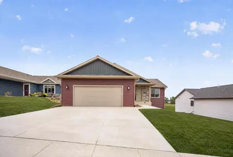 6160 Cody Ln NW, Rochester, MN 55901