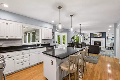 Kitchen - 4747 Burr Oak St, Eagan, MN 55122 photo 2 of 4