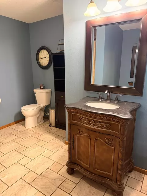 Bath - 1536 39th St S, Saint Cloud, MN 56301 photo 5 of 7