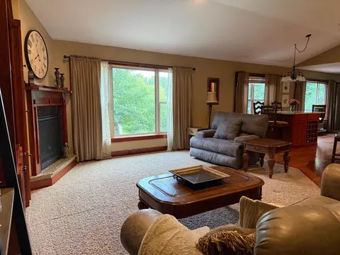Living - 1536 39th St S, Saint Cloud, MN 56301 photo 2 of 5