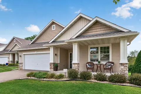 677 Lake Ridge Dr, Woodbury, MN 55129