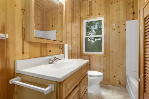 Bath - 4215 Elmore Ave, Webster, MN 55088 photo 2 of 2