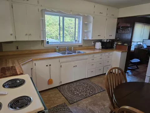 Kitchen - 305 E Hill Dr, Frazee, MN 56544 photo 1 of 2