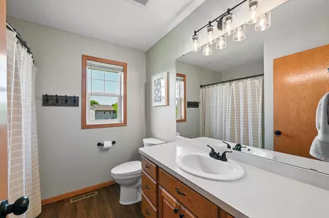 Bath - 4675 Lark Ct NE, Saint Michael, MN 55376 photo 3 of 5