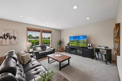 Living - 4675 Lark Ct NE, Saint Michael, MN 55376 photo 1 of 3