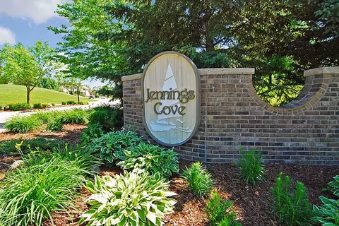 View/Area - 5410 Three Points Blvd #411, Mound, MN 55364 photo 12 of 13