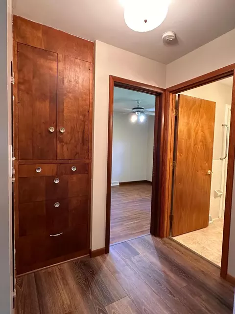 Entry Way - 1205 16th St SW, Willmar, MN 56201 photo 2 of 2