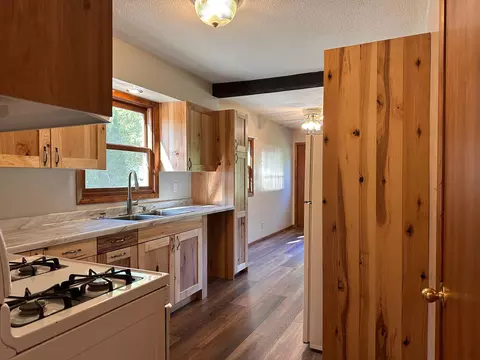 Kitchen - 1205 16th St SW, Willmar, MN 56201 photo 3 of 4