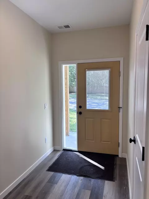 Entry Way - 1317 M St NE, Brainerd, MN 56401 photo 1 of 2