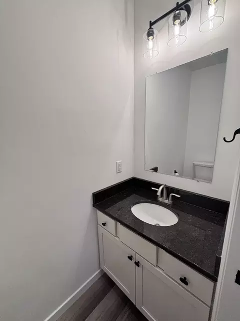 Bath - 1317 M St NE, Brainerd, MN 56401 photo 2 of 2