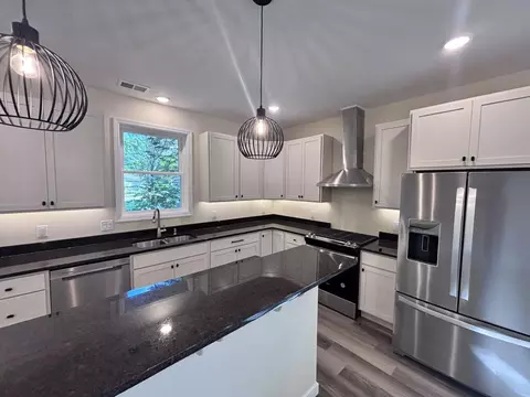 Kitchen - 1317 M St NE, Brainerd, MN 56401 photo 2 of 3