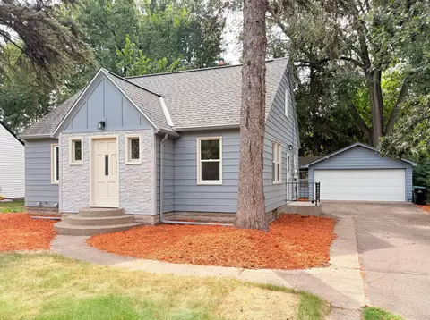 1896 Glenpaul Ave, Arden Hills, MN 55112