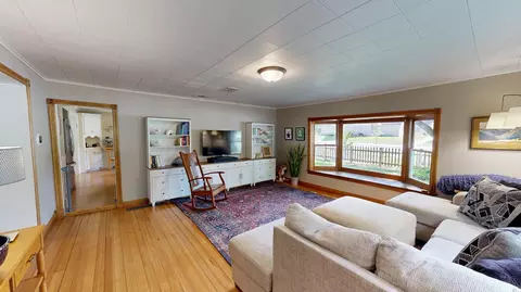 Living - 717 Winona St, Northfield, MN 55057 photo 3 of 4