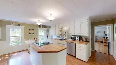 Kitchen - 717 Winona St, Northfield, MN 55057 photo 4 of 8