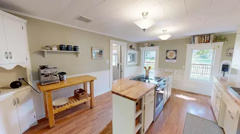 Kitchen - 717 Winona St, Northfield, MN 55057 photo 2 of 8